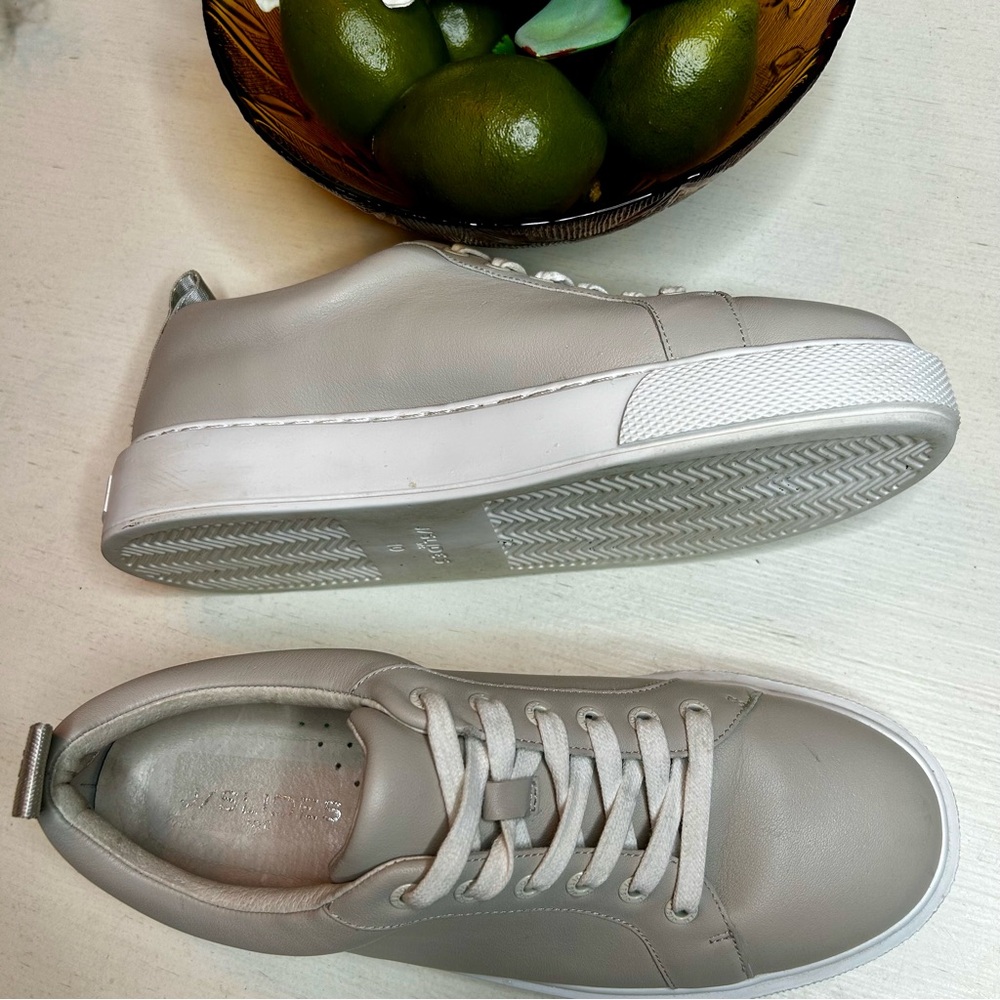 J/Slides sneakers